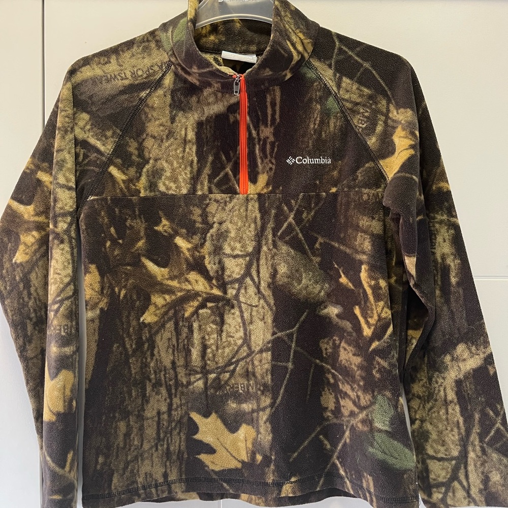 COLUMBIA BOYS FLEECE PULLOVER - size Medium